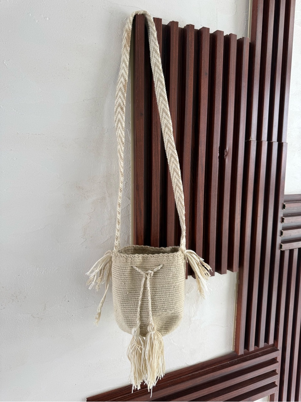 Handwoven Cream Crossbody Bucket Bag with Tassel
